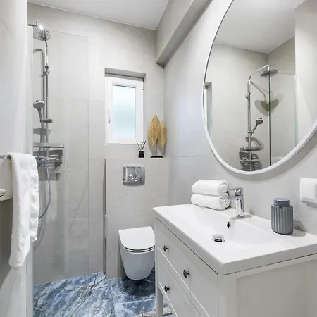 In Slatine Near The Sea 아파트 트로기르